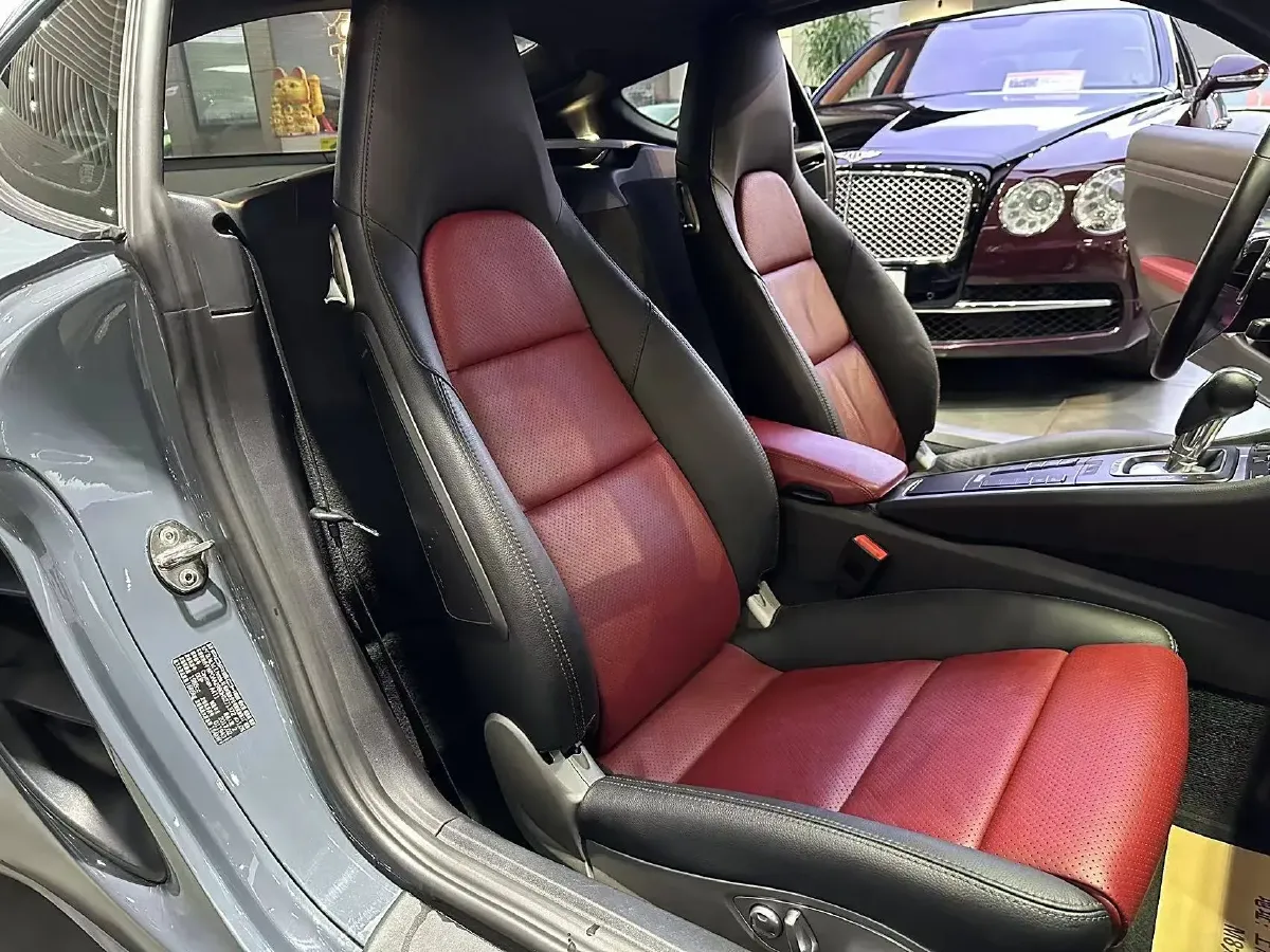 2016 Porsche 718 2.0T 250HP H4 7DCT,autocango,china used car exporter,china ev exporter,chinese used car exporter,chinese used ev exporter