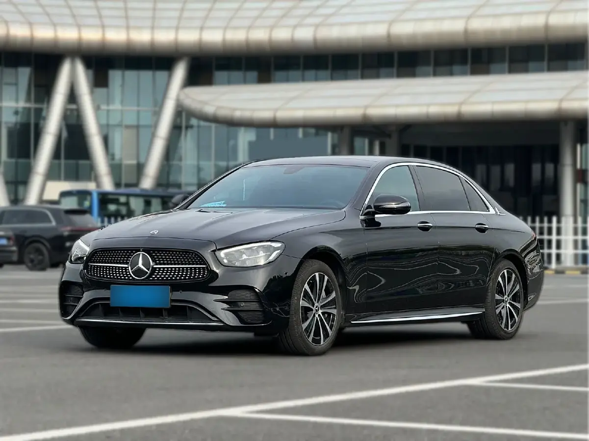 2023 Mercedes-Benz E Class 2.0T 211HP L4 9AT PHEV 25.4KWH