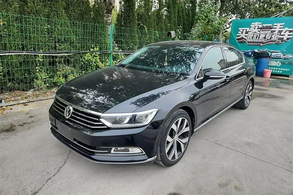 2017 Volkswagen Magotan 2.0T 220HP L4 7DCT