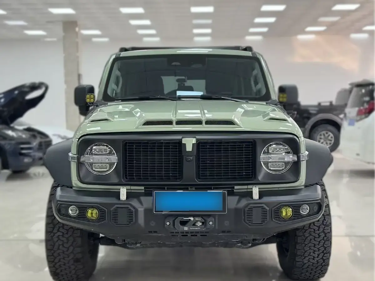 2021 Tank 300 2.0T 227HP L4 8AT