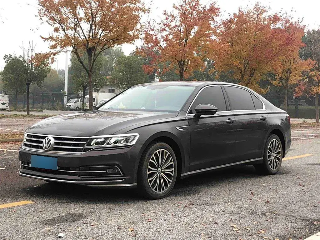 2018 Volkswagen Phideon 2.0T 224HP L4 7DCT