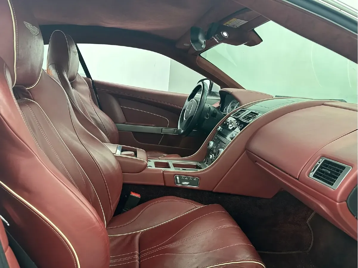 2013 Aston Martin DB9 6.0L 517HP V12 6AT,autocango,china used car exporter,china ev exporter,chinese used car exporter,chinese used ev exporter