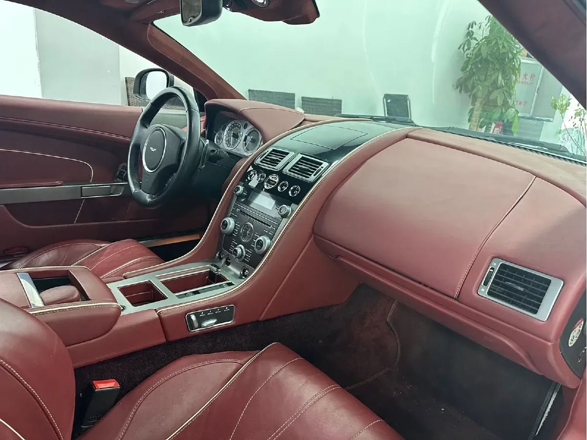 2013 Aston Martin DB9 6.0L 517HP V12 6AT,autocango,china used car exporter,china ev exporter,chinese used car exporter,chinese used ev exporter