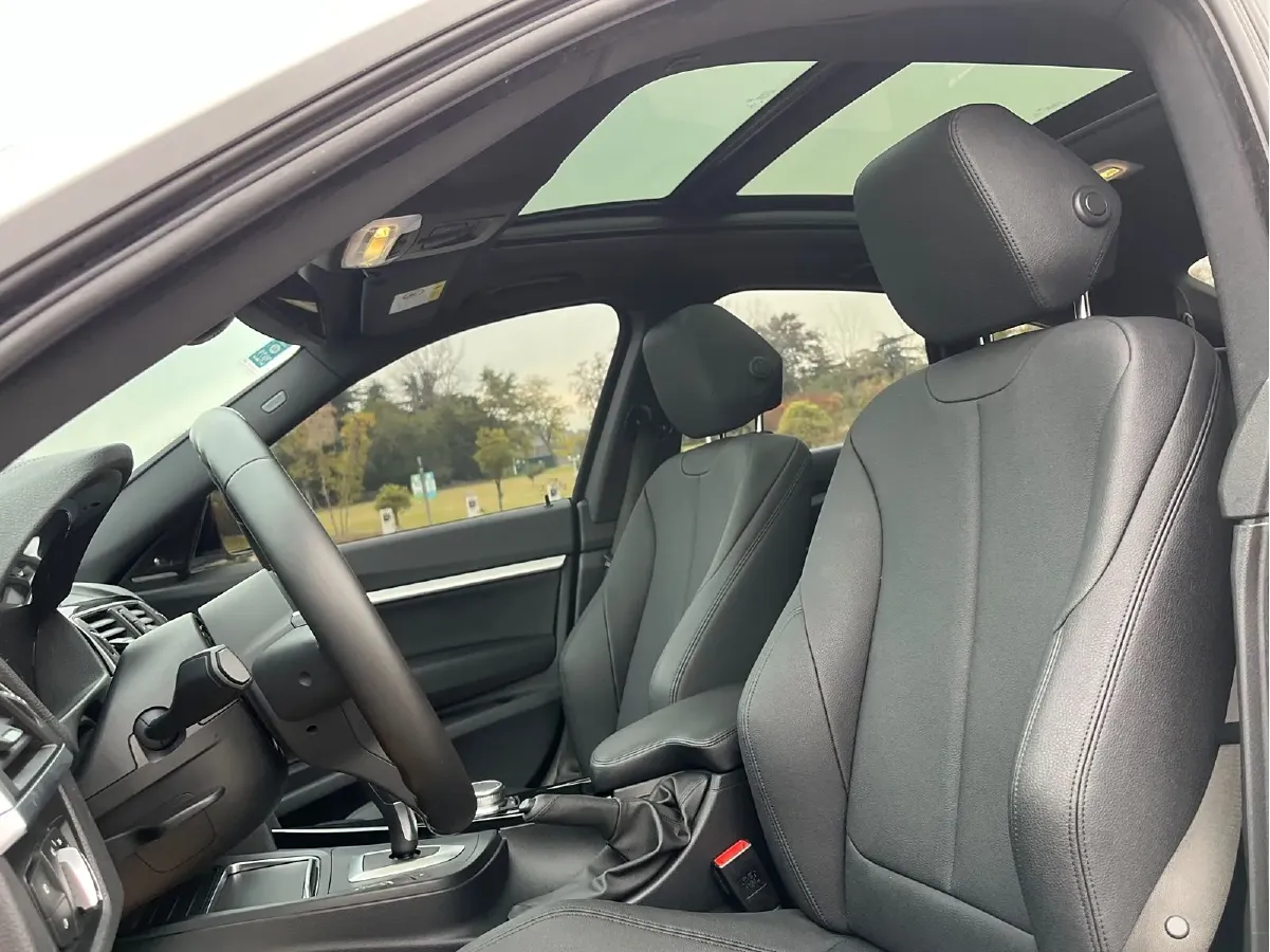 2019 BMW 3 Series GT 2.0T 184HP L4 8AT,autocango,china used car exporter,china ev exporter,chinese used car exporter,chinese used ev exporter