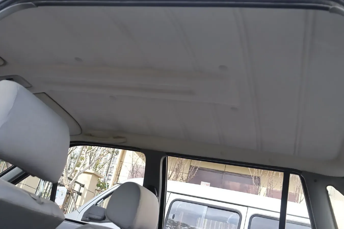 2004 Volkswagen Santana Classic 1.6L 87HP L4 5MT,autocango,china used car exporter,china ev exporter,chinese used car exporter,chinese used ev exporter