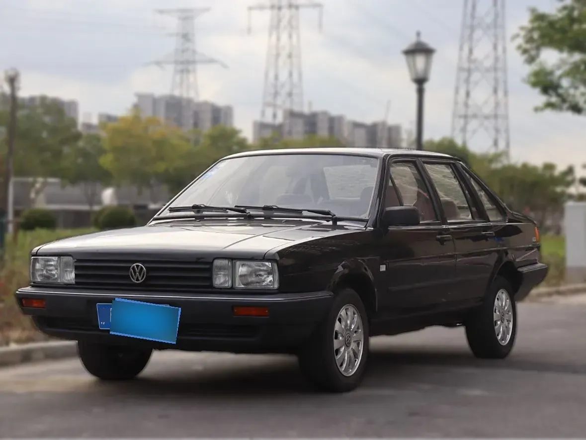 2004 Volkswagen Santana Classic 1.6L 87HP L4 5MT,autocango,china used car exporter,china ev exporter,chinese used car exporter,chinese used ev exporter