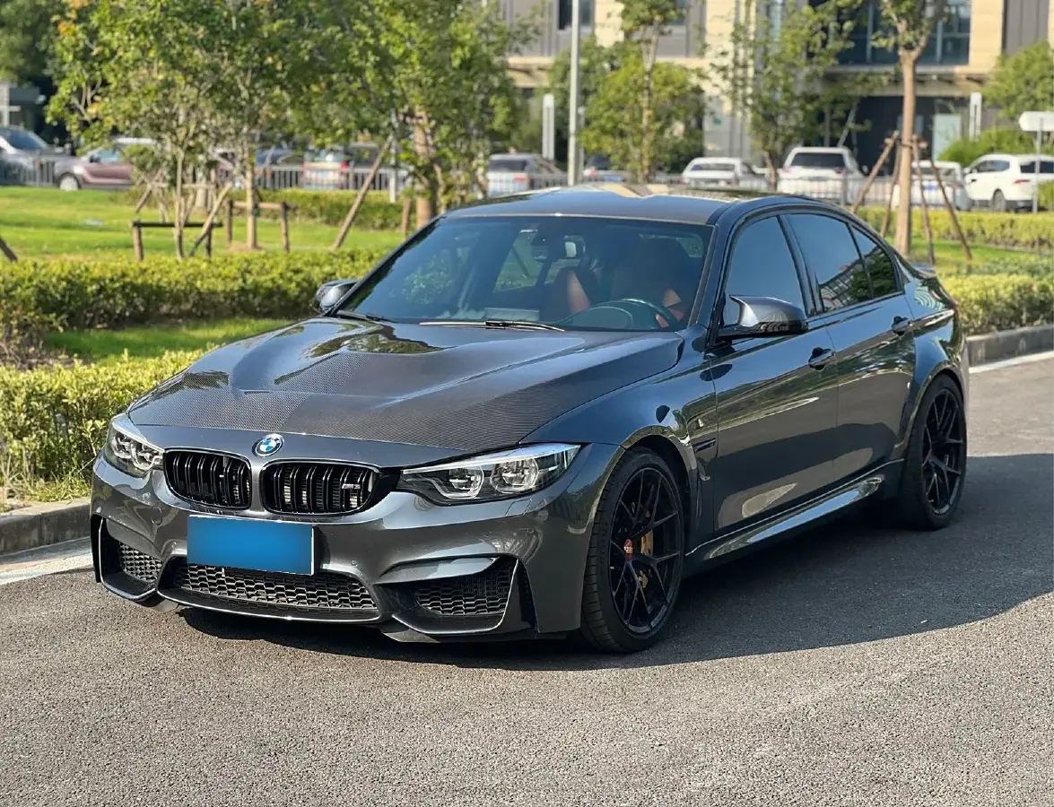 2017 BMW M3 3.0T 450HP L6 7DCT