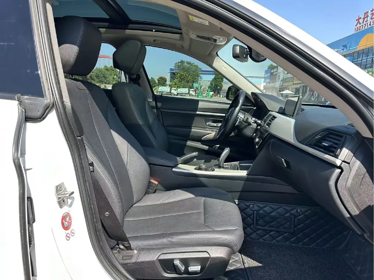 2017 BMW 3 Series GT 2.0T 184HP L4 8AT,autocango,china used car exporter,china ev exporter,chinese used car exporter,chinese used ev exporter