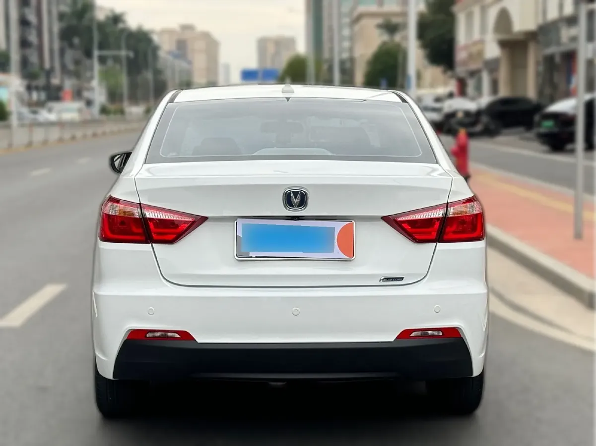 2015 ChangAn Alsvin V7 1.6L 124HP L4 5MT,autocango,china used car exporter,china ev exporter,chinese used car exporter,chinese used ev exporter