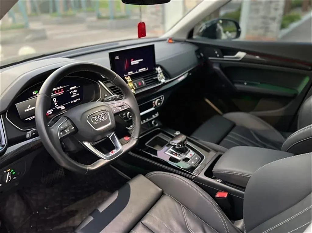 2018 Audi Q5L 2.0T 190HP L4 7DCT,autocango,china used car exporter,china ev exporter,chinese used car exporter,chinese used ev exporter