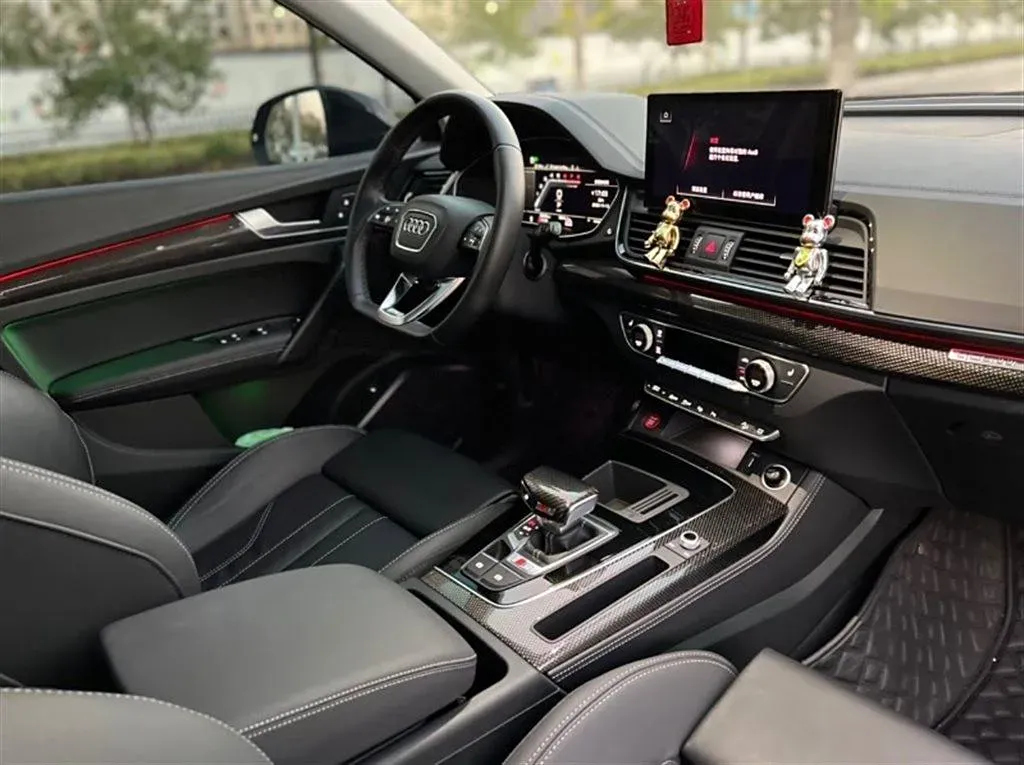 2018 Audi Q5L 2.0T 190HP L4 7DCT,autocango,china used car exporter,china ev exporter,chinese used car exporter,chinese used ev exporter