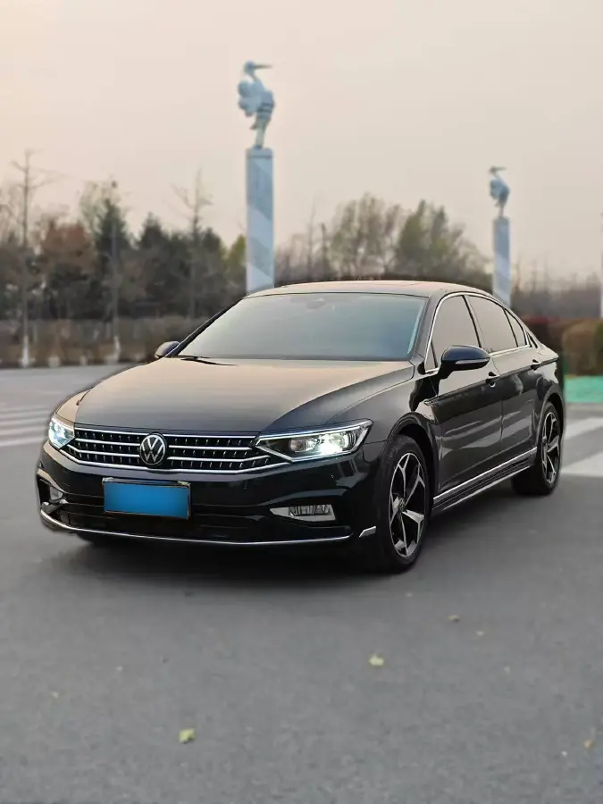 2023 Volkswagen Magotan 2.0T 186HP L4 7DCT