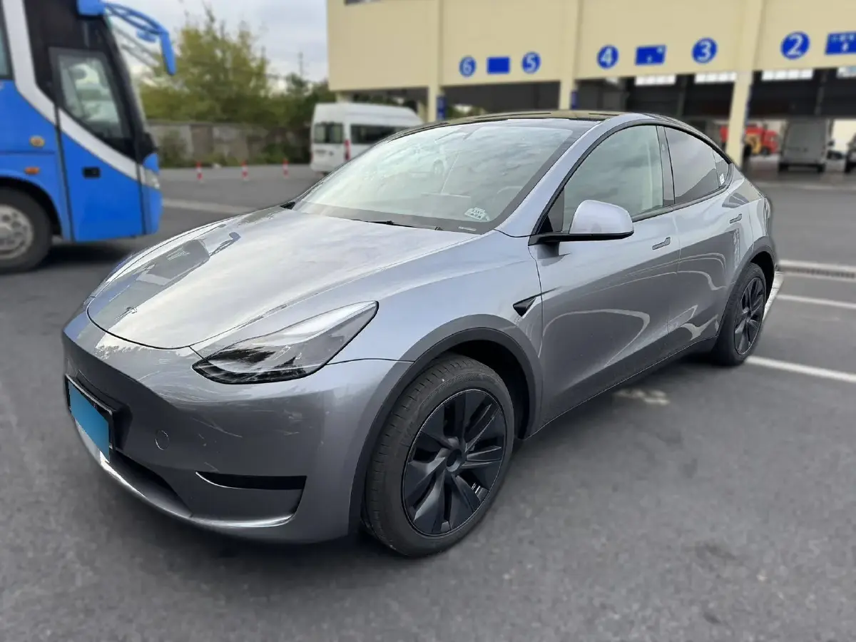 2024 Tesla Model Y BEV 60KWH