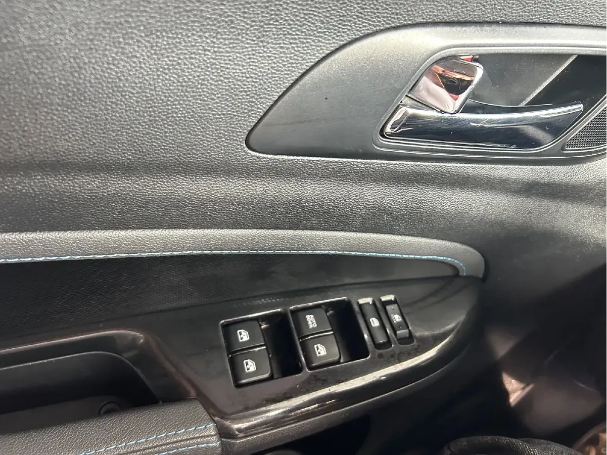 2018 ChangAn CS15 EV BEV 42.92KWH,autocango,china used car exporter,china ev exporter,chinese used car exporter,chinese used ev exporter