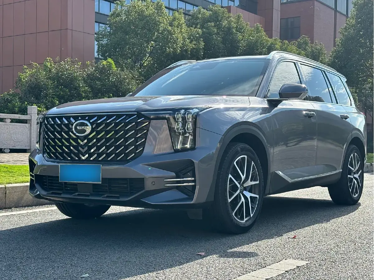 2022 GAC Trumpchi GS8 2.0T 252HP L4 8AT