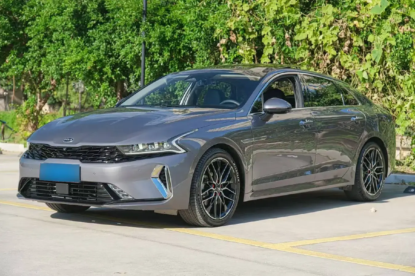 2020 Kia K5 2.0T 240HP L4 8AT