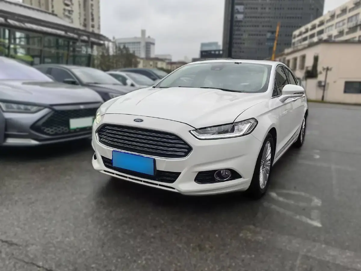 2013 Ford Mondeo 2.0T 203HP L4 6AT