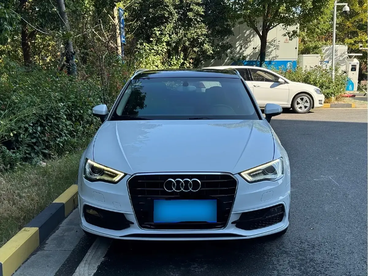 2014 Audi A3 1.8T 180HP L4 6DCT