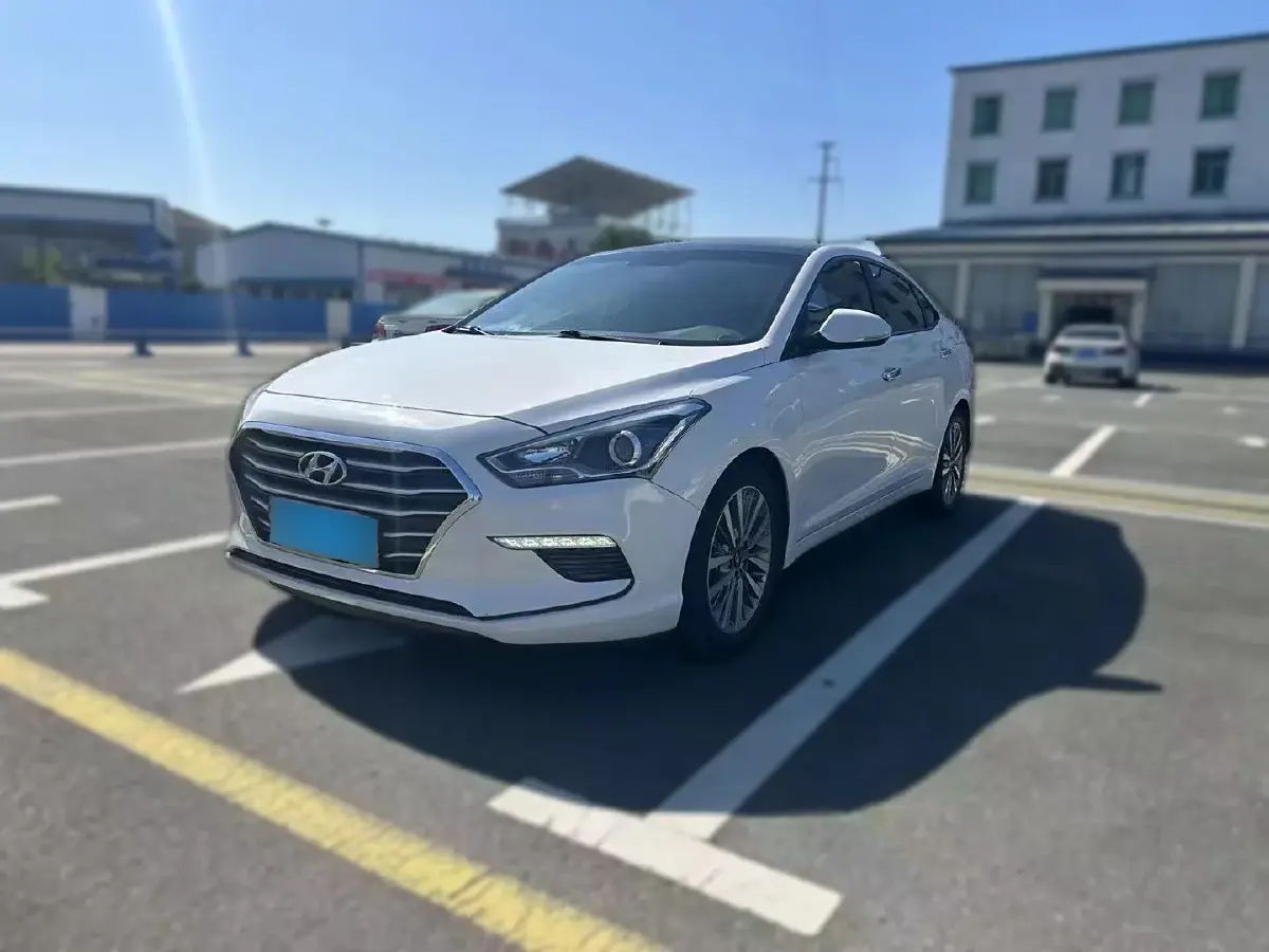 2017 Hyundai Mistra 1.8L 143HP L4 6AT