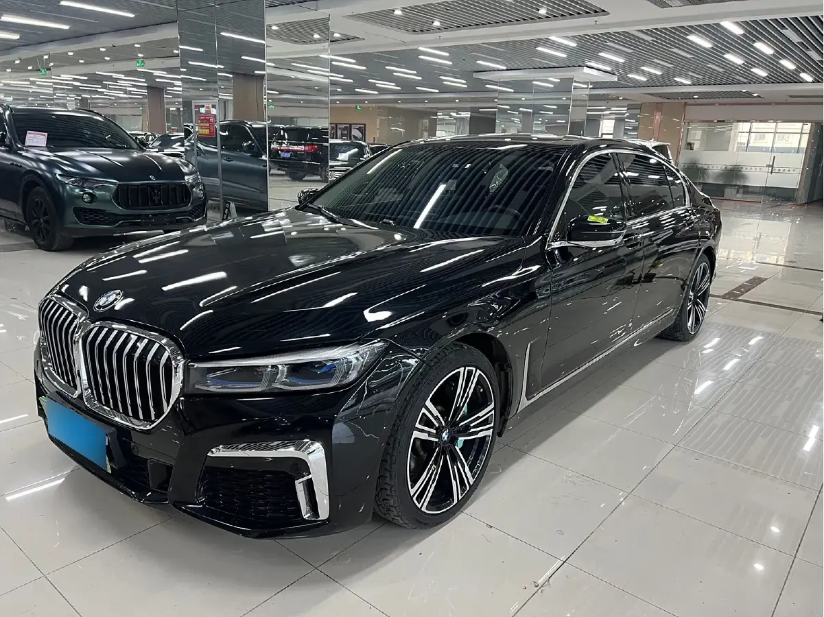 2016 BMW 7 Series 2.0T 258HP L4 8AT