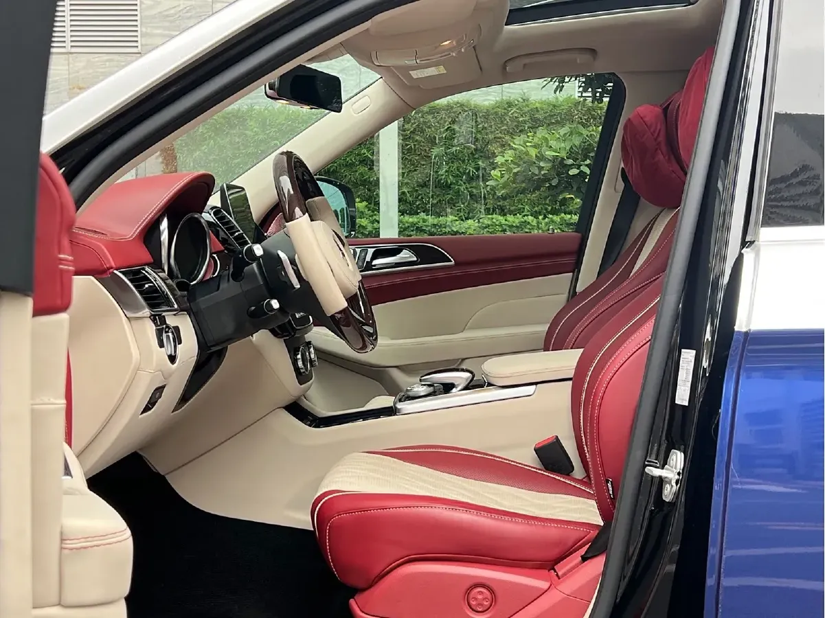 2021 BeiJing BJ90 4.0T 422HP V8 9AT,autocango,china used car exporter,china ev exporter,chinese used car exporter,chinese used ev exporter