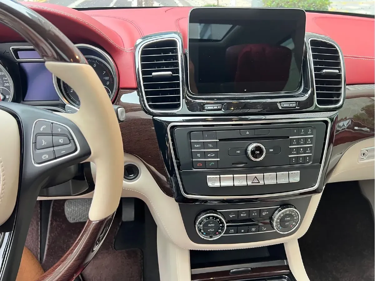 2021 BeiJing BJ90 4.0T 422HP V8 9AT,autocango,china used car exporter,china ev exporter,chinese used car exporter,chinese used ev exporter