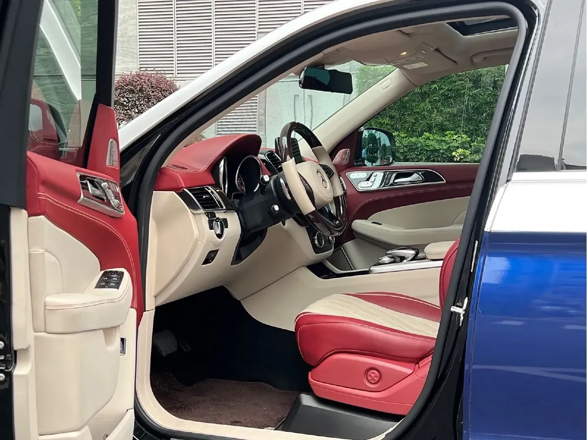 2021 BeiJing BJ90 4.0T 422HP V8 9AT,autocango,china used car exporter,china ev exporter,chinese used car exporter,chinese used ev exporter