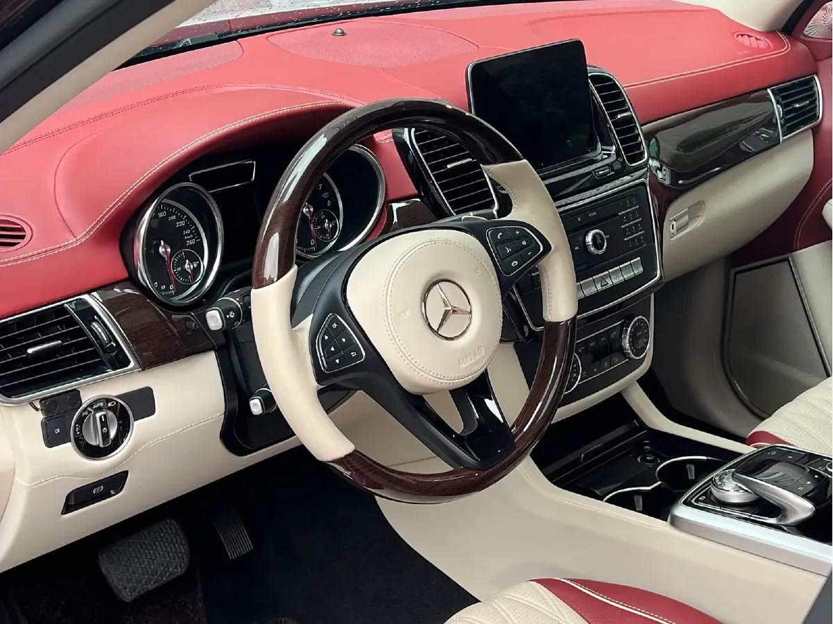 2021 BeiJing BJ90 4.0T 422HP V8 9AT,autocango,china used car exporter,china ev exporter,chinese used car exporter,chinese used ev exporter