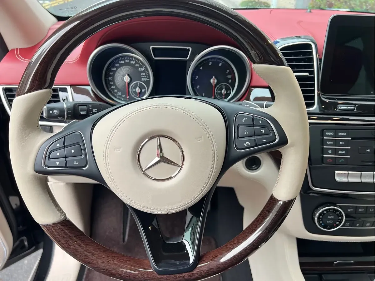 2021 BeiJing BJ90 4.0T 422HP V8 9AT,autocango,china used car exporter,china ev exporter,chinese used car exporter,chinese used ev exporter