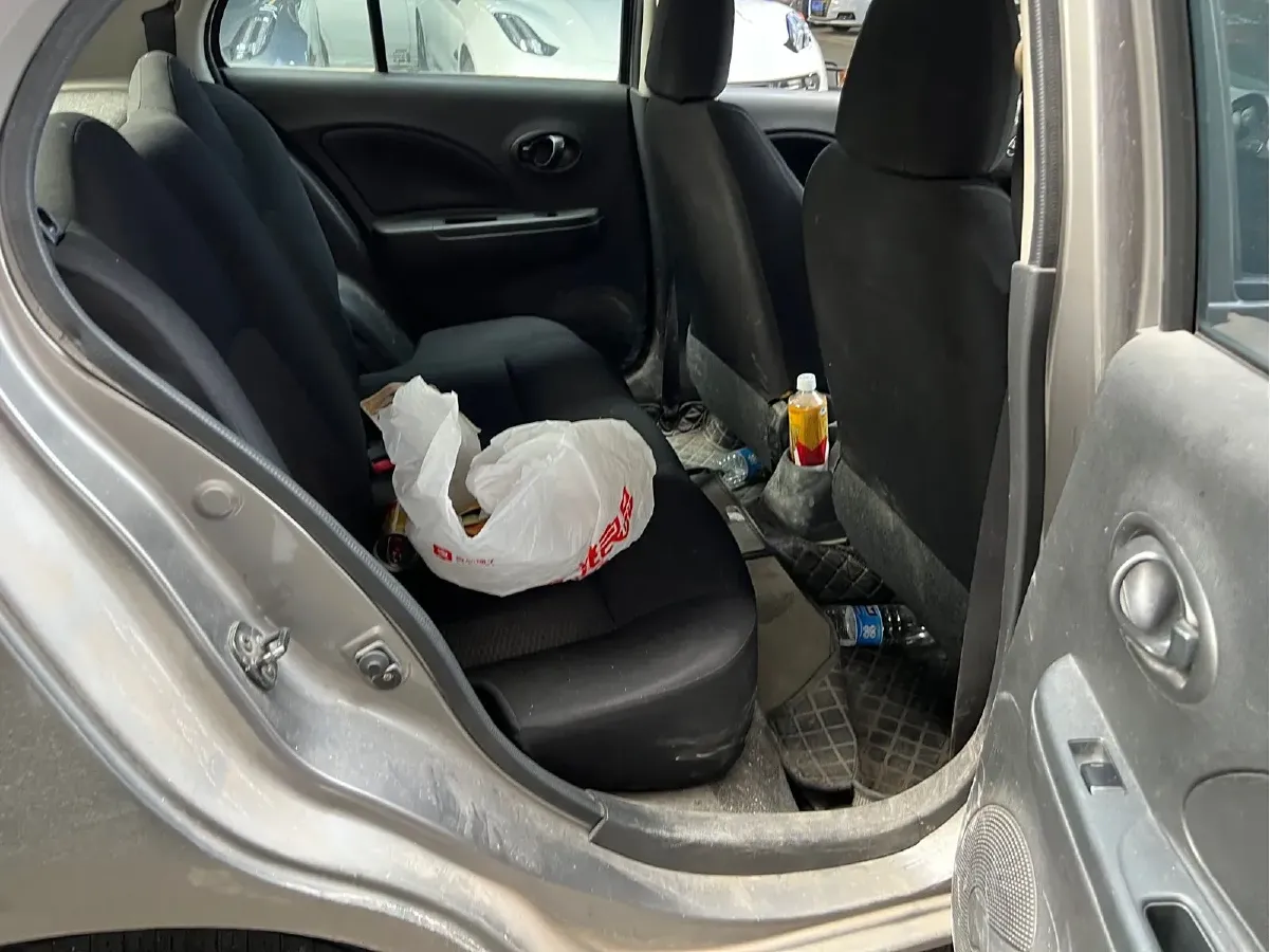 2010 Nissan March 1.5L 107HP L4 5MT,autocango,china used car exporter,china ev exporter,chinese used car exporter,chinese used ev exporter