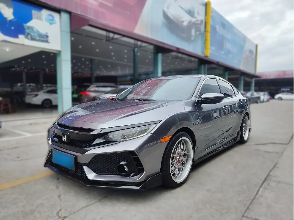 2016 Honda Civic 1.5T 177HP L4 CVT