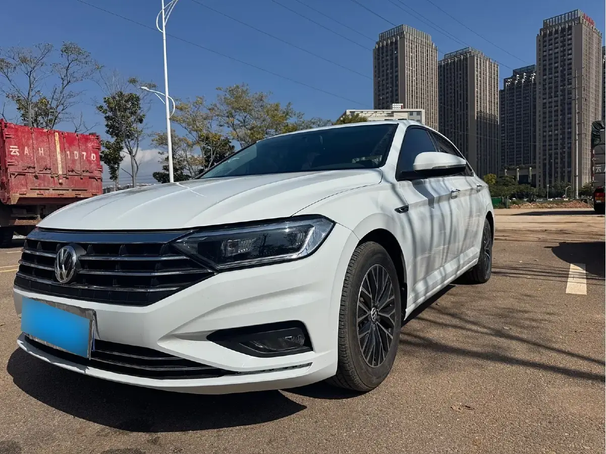 2021 Volkswagen Sagitar 1.4T 150HP L4 7DCT