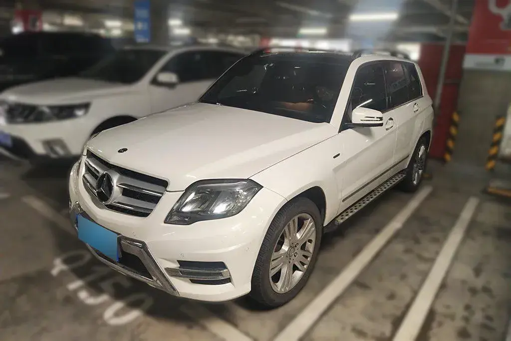 2015 Mercedes-Benz GLK Class 2.0T 211HP L4 7AT