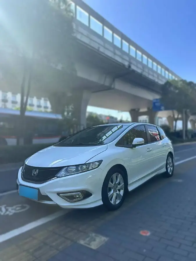 2014 Honda Jade 1.8L 141HP L4 5AT