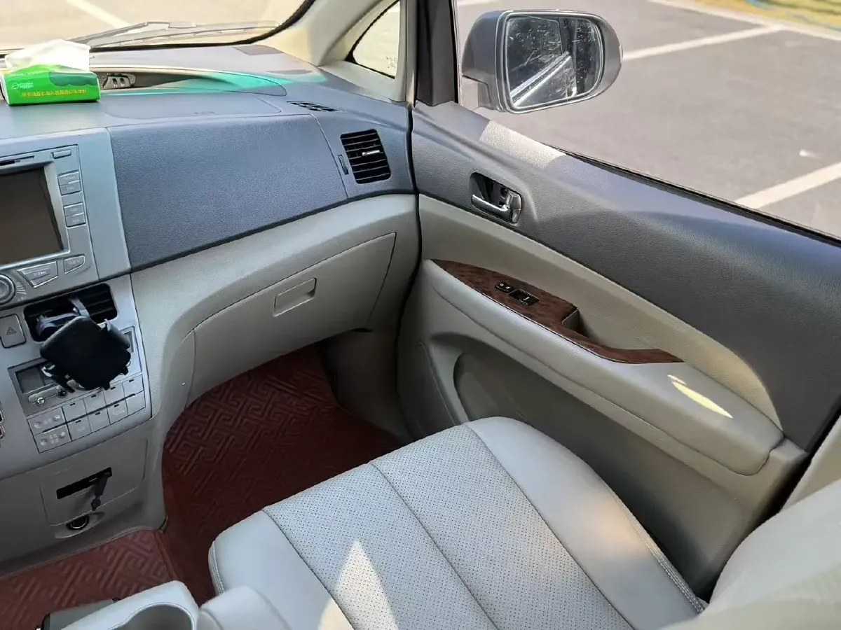 2015 BYD M6 2.4L 167HP L4 6DCT,autocango,china used car exporter,china ev exporter,chinese used car exporter,chinese used ev exporter