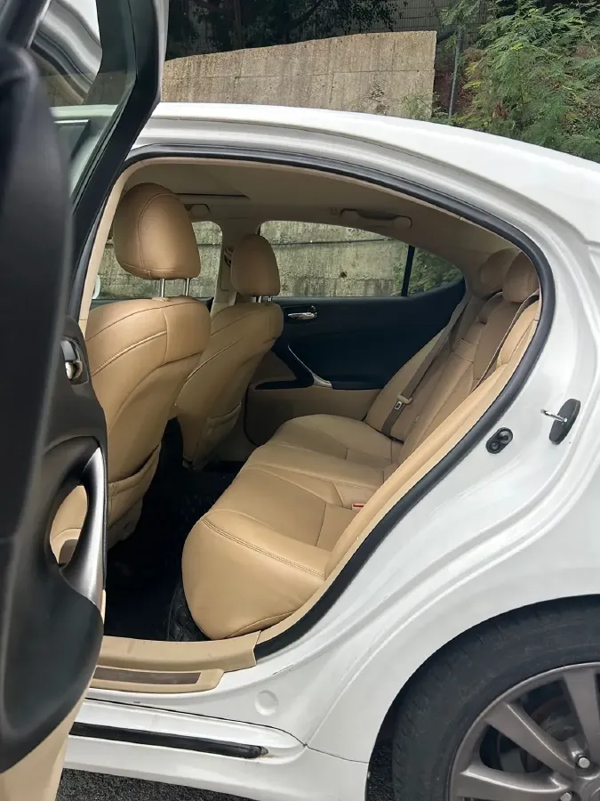 2007 Lexus IS 3.0L 231HP V6 6AT,autocango,china used car exporter,china ev exporter,chinese used car exporter,chinese used ev exporter