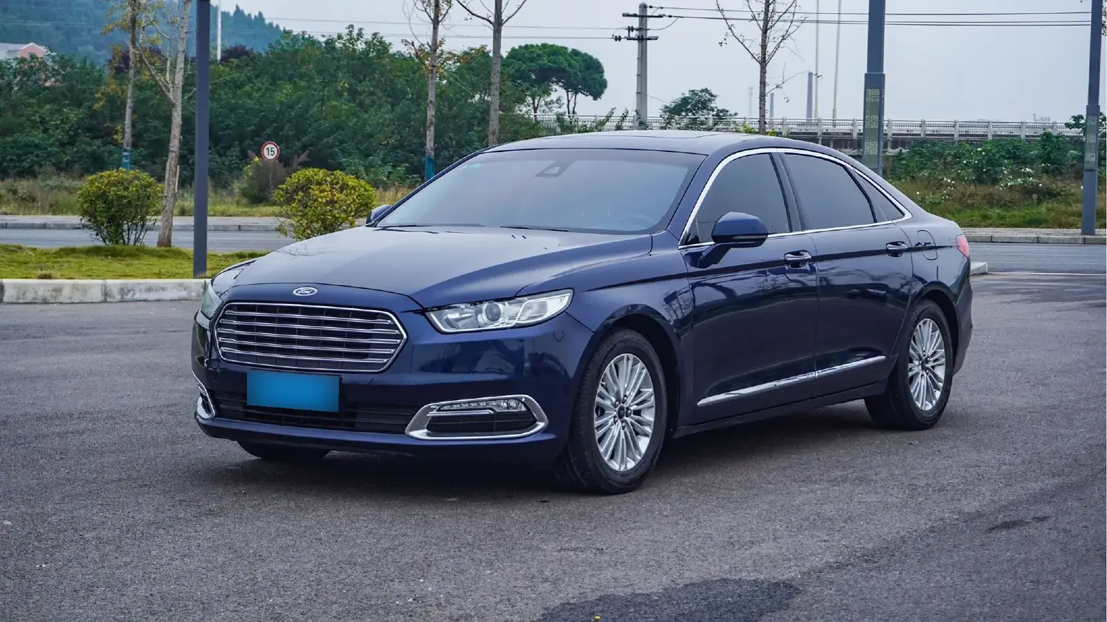 2017 Ford Taurus 2.0T 245HP L4 6AT