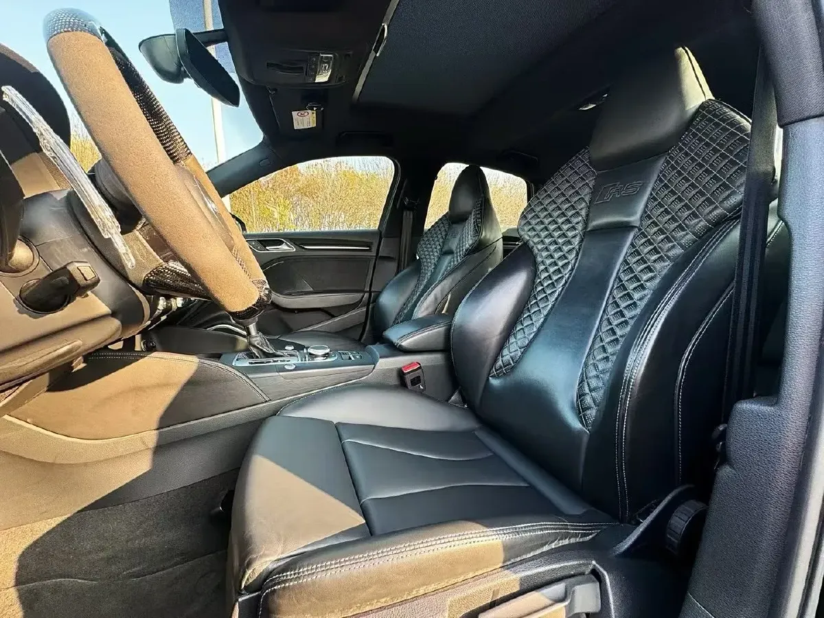 2017 Audi RS 3 2.5T 400HP L5 7DCT,autocango,china used car exporter,china ev exporter,chinese used car exporter,chinese used ev exporter