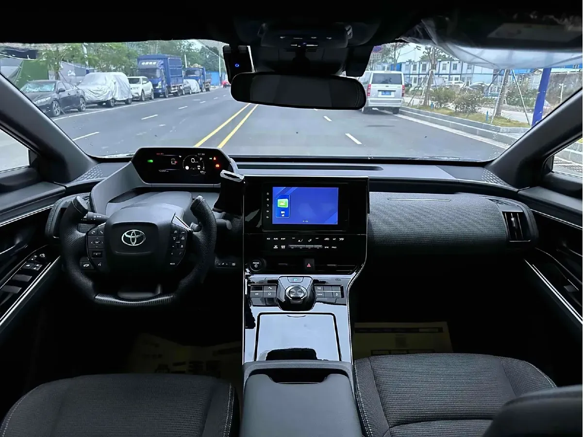 2024 Toyota BZ4X BEV 66.7KWH,autocango,china used car exporter,china ev exporter,chinese used car exporter,chinese used ev exporter