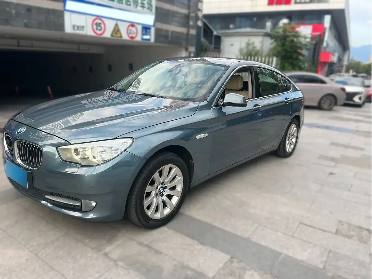 2011 BMW 5 Series GT 3.0T 306HP L6 8AT