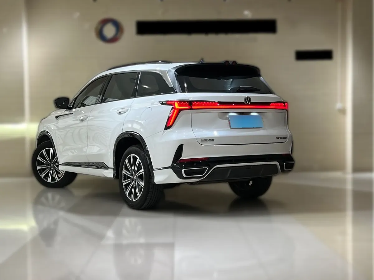 2024 ChangAn CS75 Plus 1.5T 188HP L4 8AT,autocango,china used car exporter,china ev exporter,chinese used car exporter,chinese used ev exporter