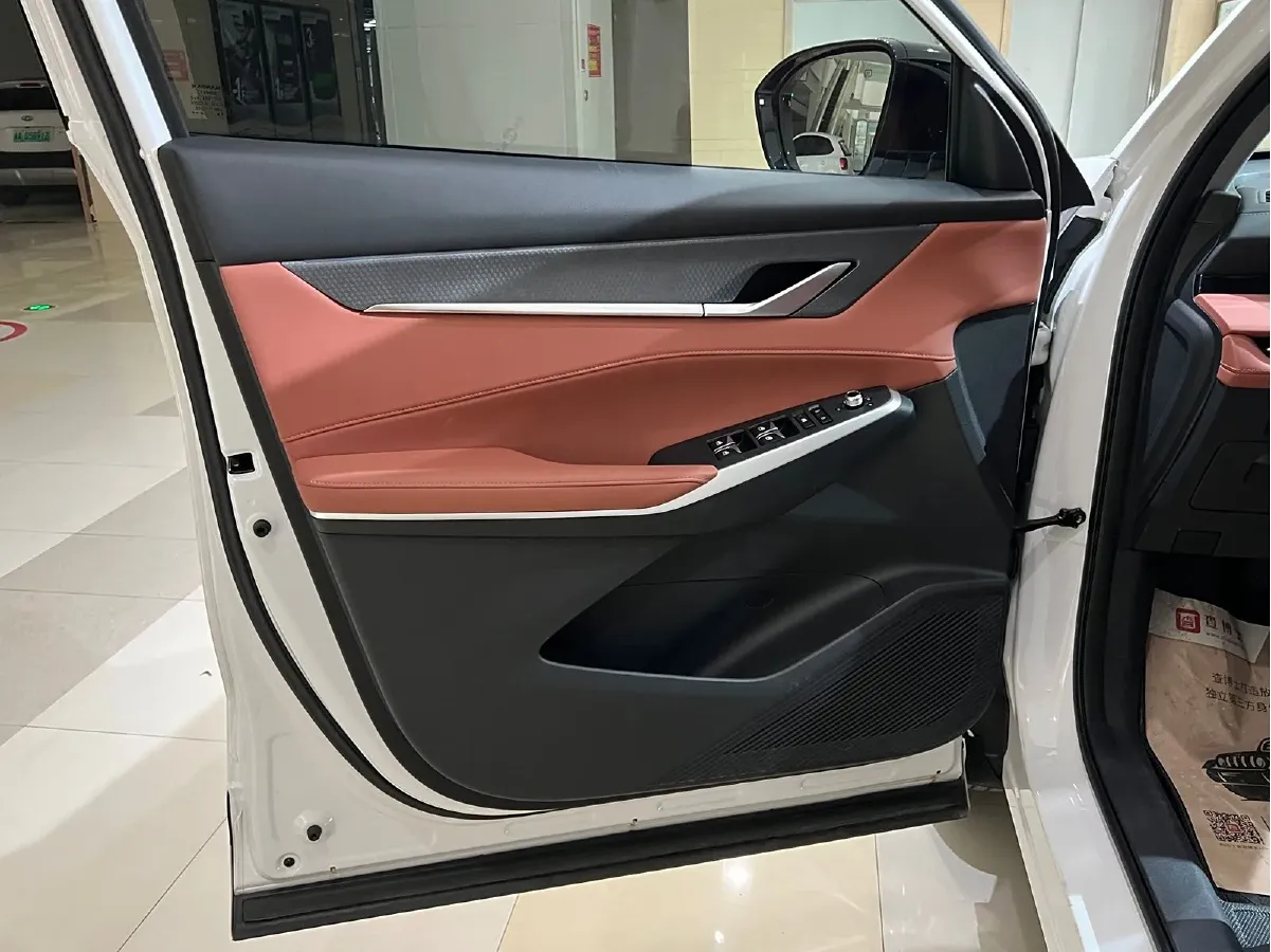 2024 ChangAn CS75 Plus 1.5T 188HP L4 8AT,autocango,china used car exporter,china ev exporter,chinese used car exporter,chinese used ev exporter