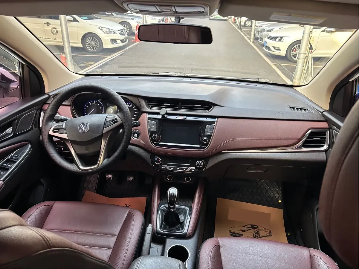 2017 ChangAn Linmax 1.6L 125HP L4 5MT,autocango,china used car exporter,china ev exporter,chinese used car exporter,chinese used ev exporter