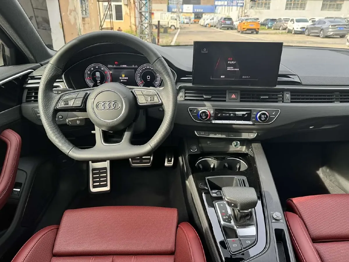 2024 Audi A4L 2.0T 190HP L4 7DCT,autocango,china used car exporter,china ev exporter,chinese used car exporter,chinese used ev exporter