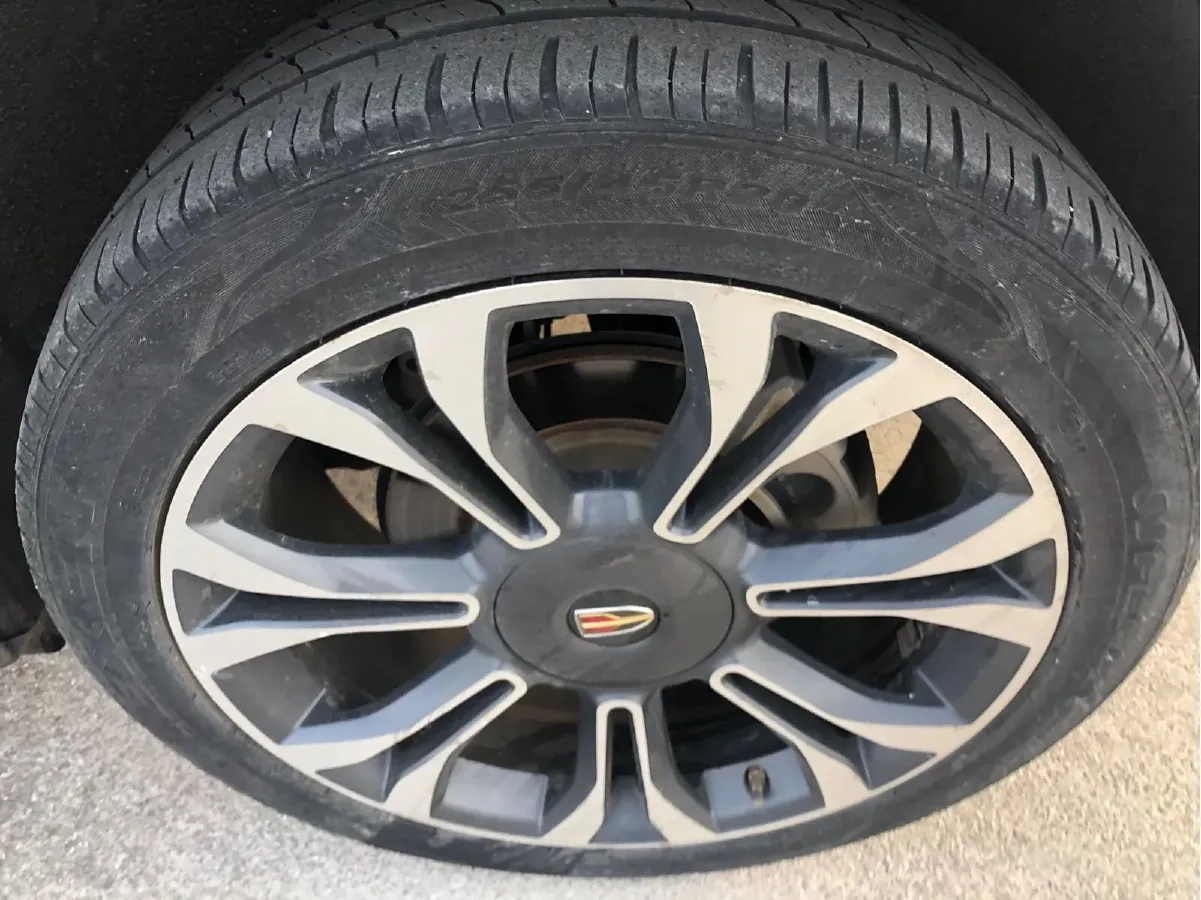 2019 HongQi HS5 2.0T 224HP L4 6AT,autocango,china used car exporter,china ev exporter,chinese used car exporter,chinese used ev exporter