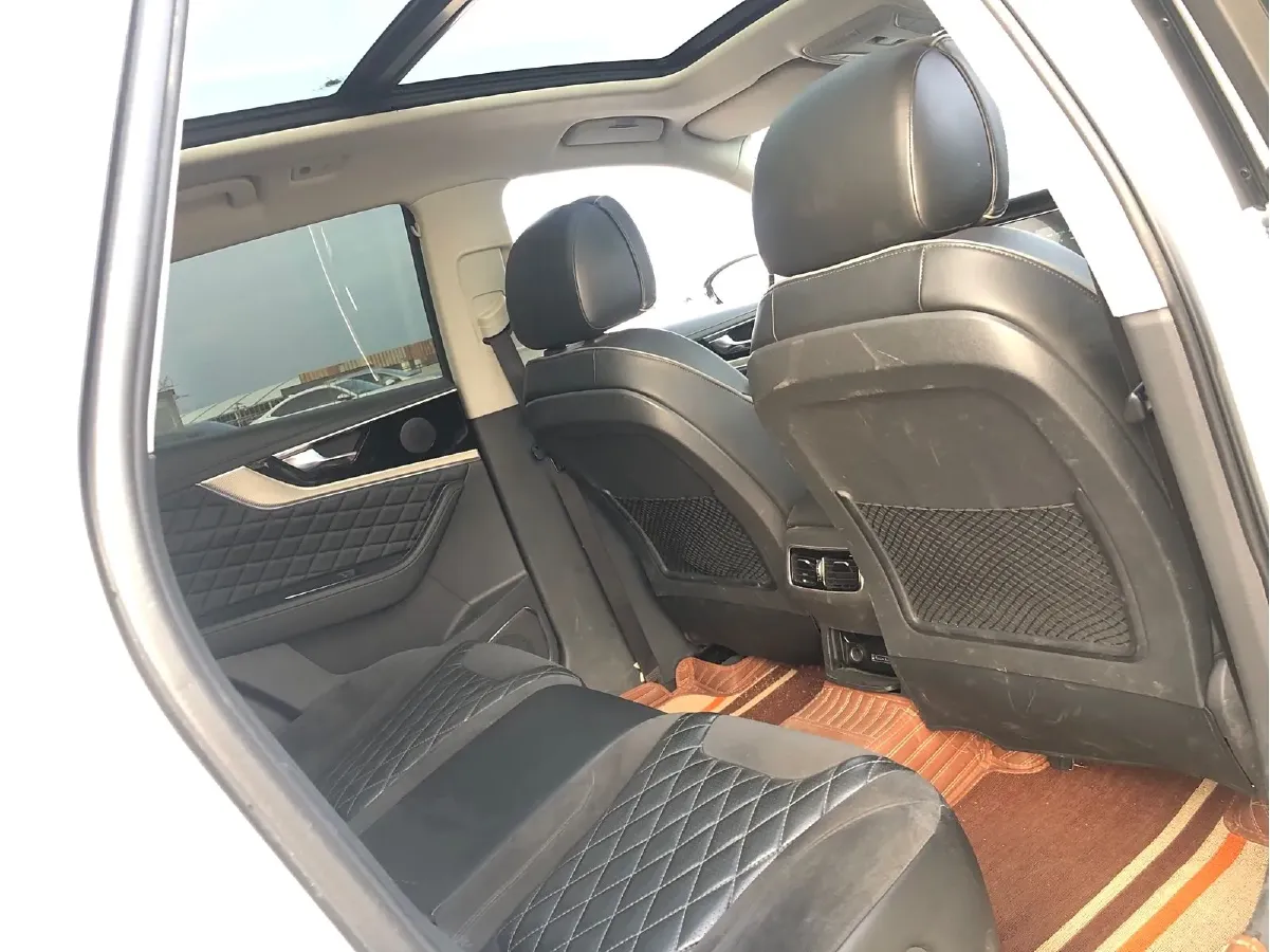 2019 HongQi HS5 2.0T 224HP L4 6AT,autocango,china used car exporter,china ev exporter,chinese used car exporter,chinese used ev exporter