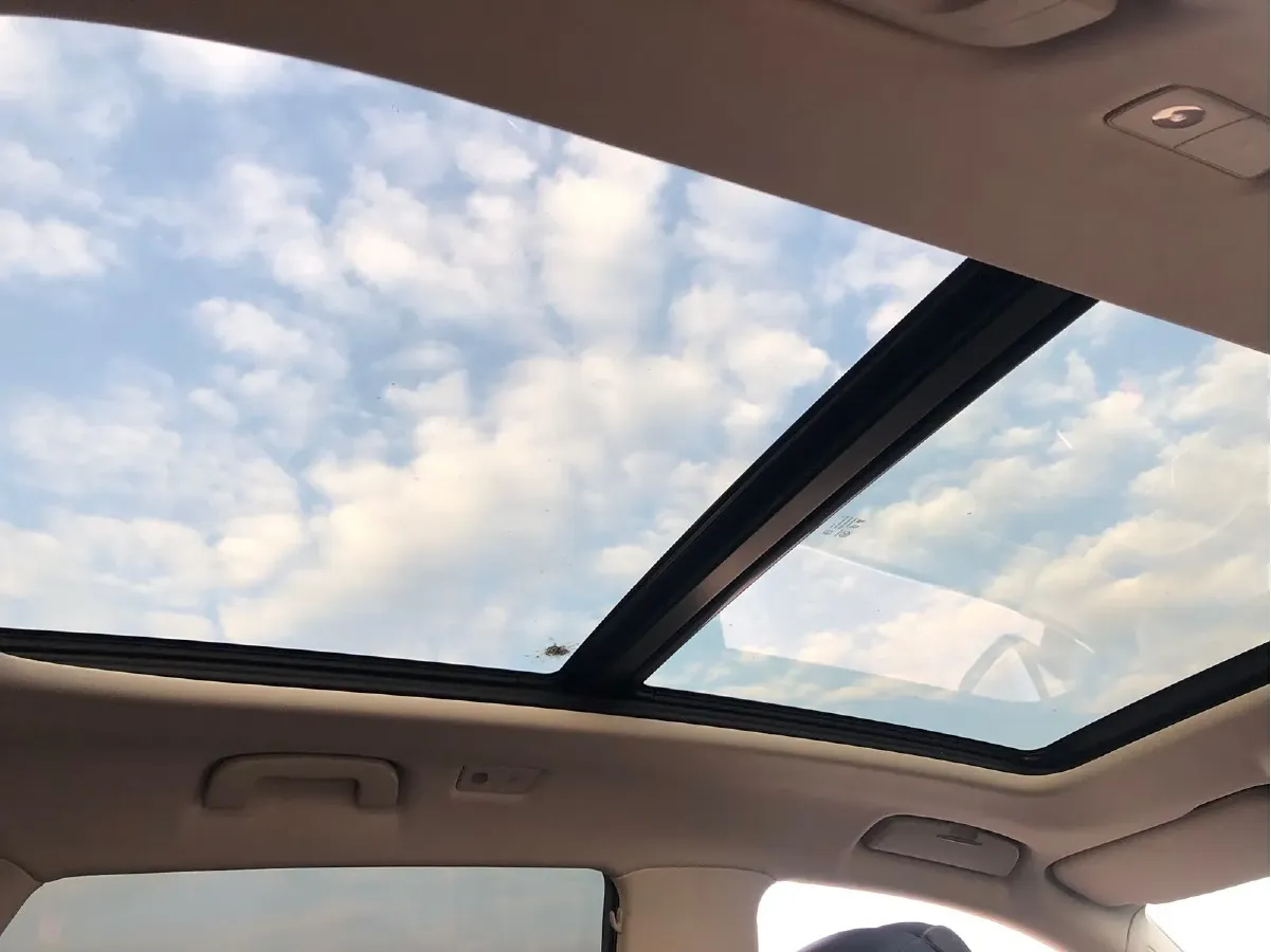 2019 HongQi HS5 2.0T 224HP L4 6AT,autocango,china used car exporter,china ev exporter,chinese used car exporter,chinese used ev exporter