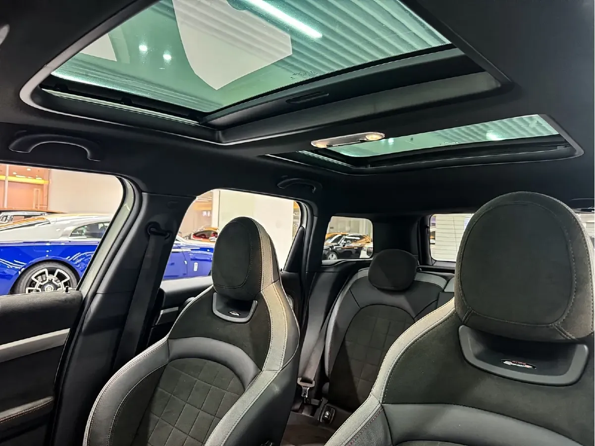 2022 MINI JCW COUNTRYMAN 2.0T 272HP L4 8AT,autocango,china used car exporter,china ev exporter,chinese used car exporter,chinese used ev exporter