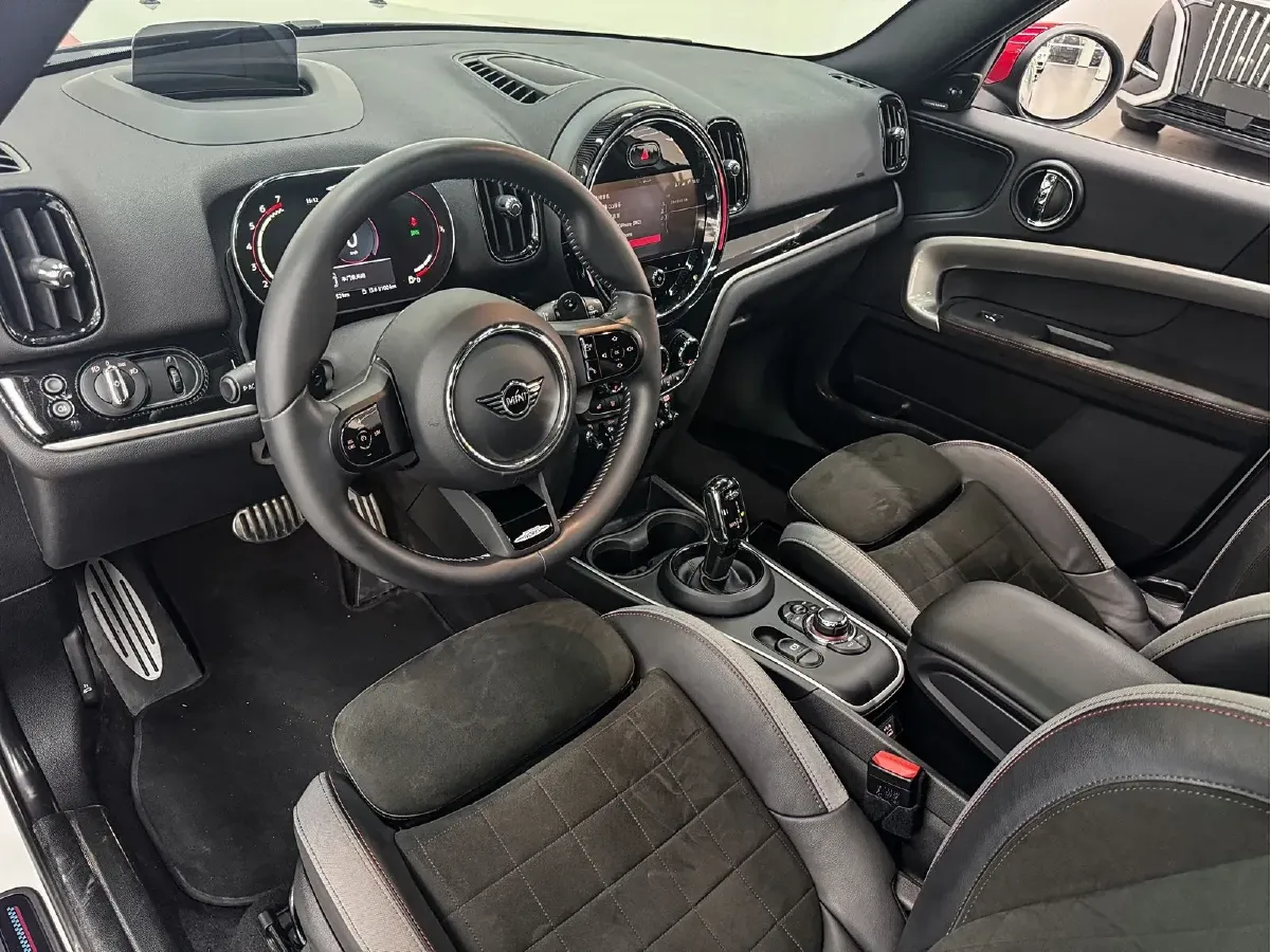 2022 MINI JCW COUNTRYMAN 2.0T 272HP L4 8AT,autocango,china used car exporter,china ev exporter,chinese used car exporter,chinese used ev exporter