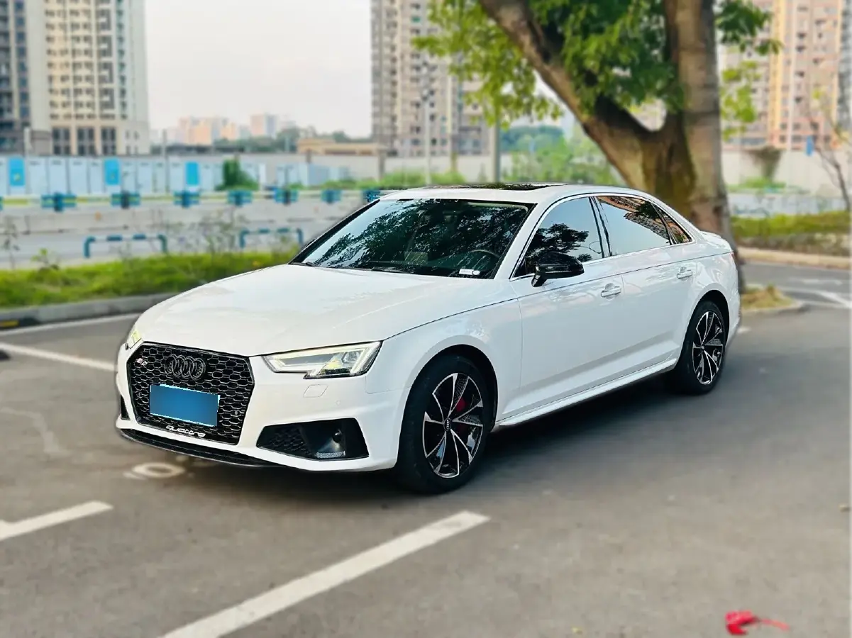 2019 Audi A4L 2.0T 252HP L4 7DCT